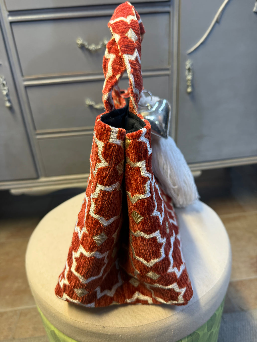 Bolso de mano en terciopelo